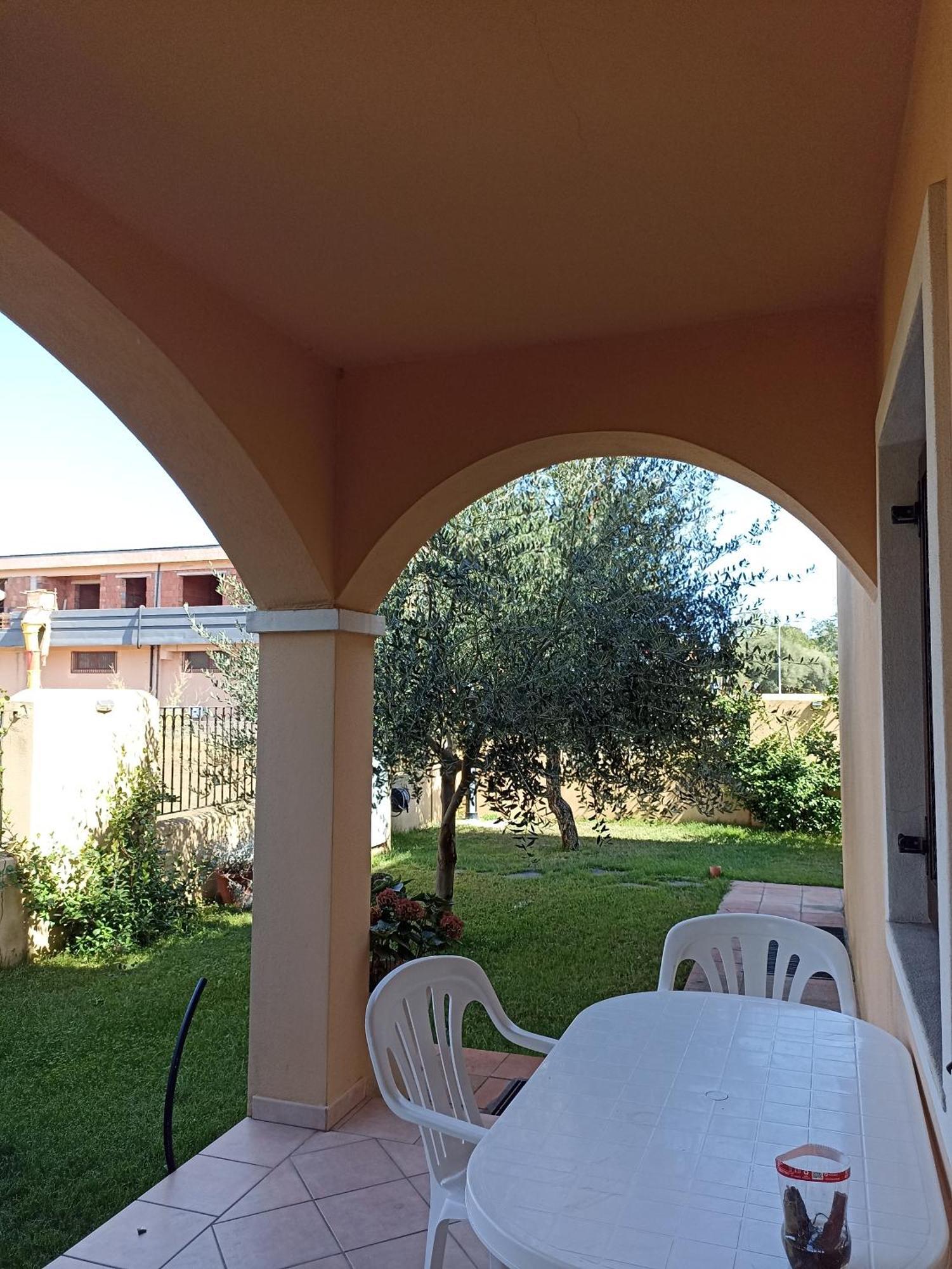 Appartamento La Rocca Tortoli Exterior photo